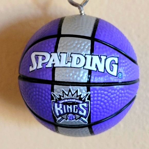 NBA "Kings" keychain - Picture 1 of 1